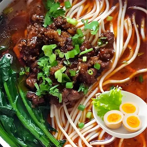 加香料的豬米麵條與雙卵 